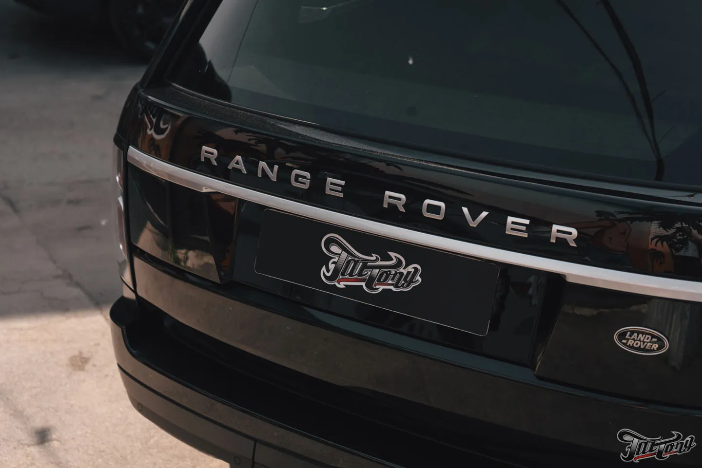 Детейлинг-мойка и керамика пленки на Range Rover. Как выглядит результат регулярного ухода за автомобилем?